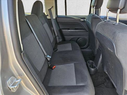 Used 2015 Jeep Patriot Sport w/ Power Value Group AWD/4WD image 23
