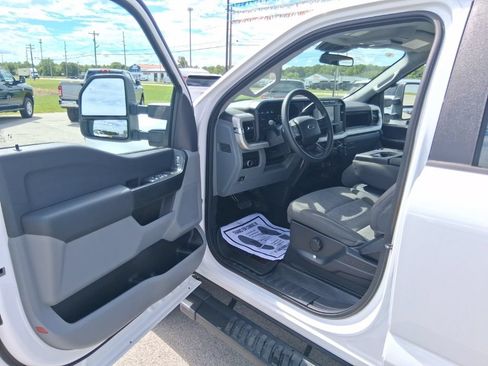 Used 2024 Ford F250 XL w/ FX4 Off-Road Package AWD/4WD image 15