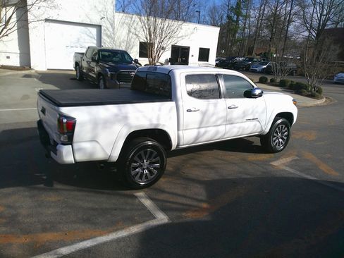 Used 2023 Toyota Tacoma Limited image 13