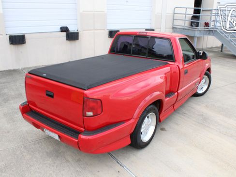 Used 2001 Chevrolet S10 Pickup Xtreme w/ Preferred Equipment Group image 11