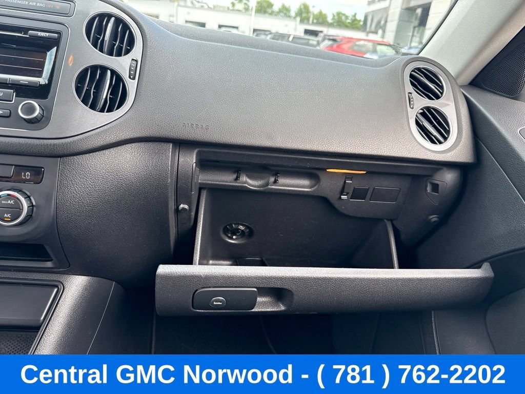 Used 2013 Volkswagen Tiguan S AWD/4WD image 20