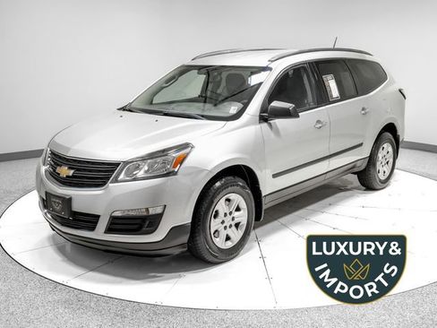 Used 2017 Chevrolet Traverse LS AWD/4WD image 1