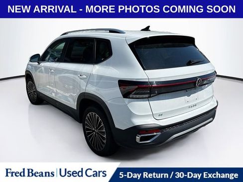 Used 2025 Volkswagen Taos SE FWD image 7