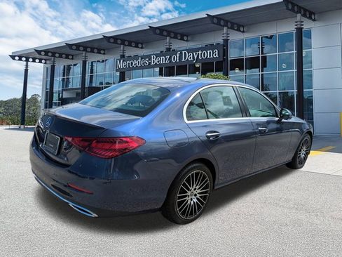 Used 2025 Mercedes-Benz C 300 Sedan image 4