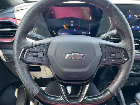 Used 2024 Chevrolet TrailBlazer RS w/ Driver Confidence Package AWD/4WD image 11