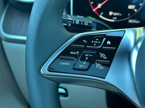 New 2026 Mercedes-Benz GLC 300 image 25