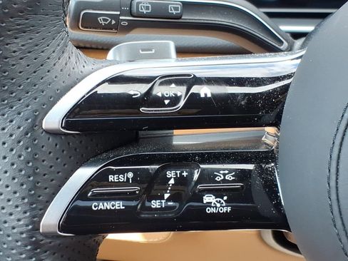 Certified 2024 Mercedes-Benz GLS 450 4MATIC image 27