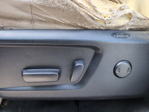 Used 2019 Toyota Tundra Limited w/ TRD Off Road Package image 17