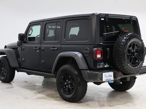 Used 2023 Jeep Wrangler Unlimited w/ Cold Weather Group AWD/4WD image 5