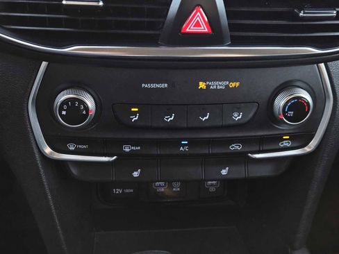 Used 2020 Hyundai Santa Fe SEL image 19