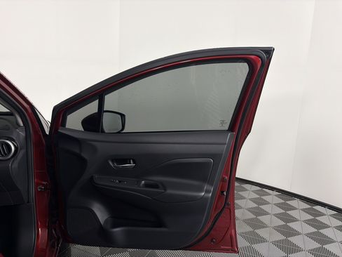 Certified 2025 Nissan Versa SV image 40