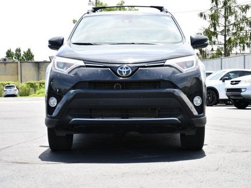 Used 2017 Toyota RAV4 Limited AWD/4WD image 2