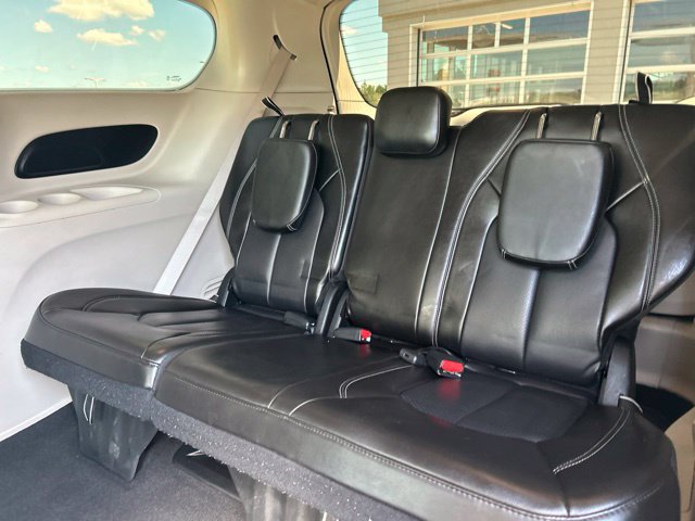 Used 2023 Chrysler Pacifica Touring-L w/ Road Tripper Package AWD/4WD image 39