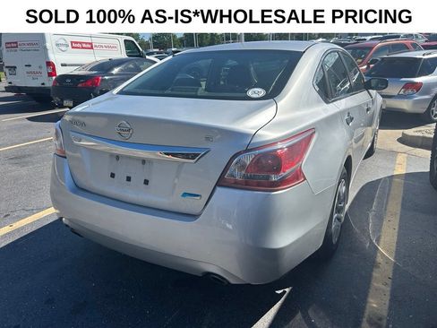 Used 2013 Nissan Altima 2.5 S FWD image 4