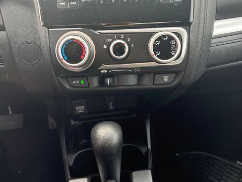 Used 2018 Honda Fit LX image 15
