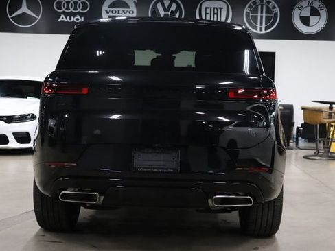 Used 2025 Land Rover Range Rover Sport Dynamic SE AWD/4WD image 4