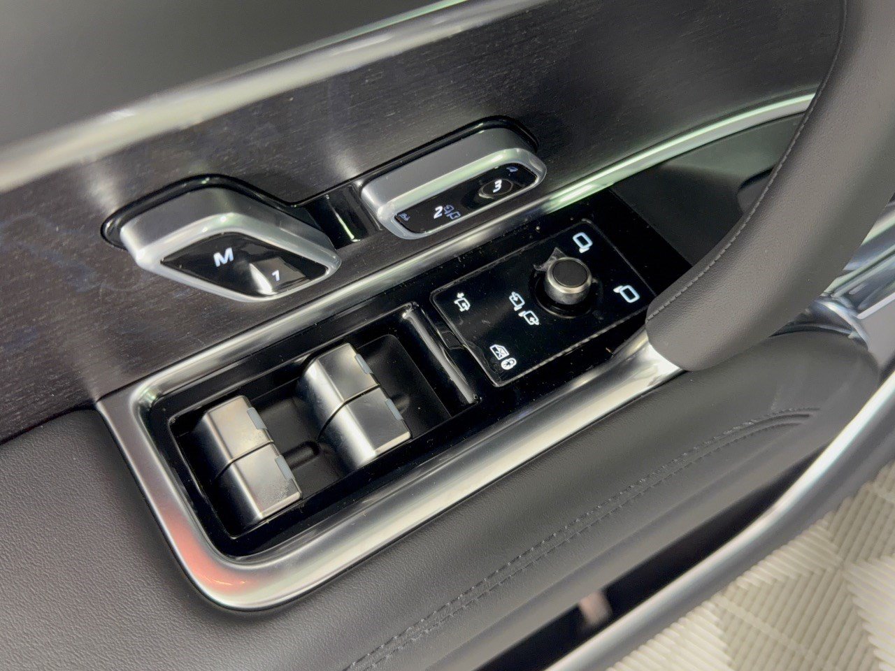 New 2027 Land Rover Range Rover SE AWD/4WD image 15