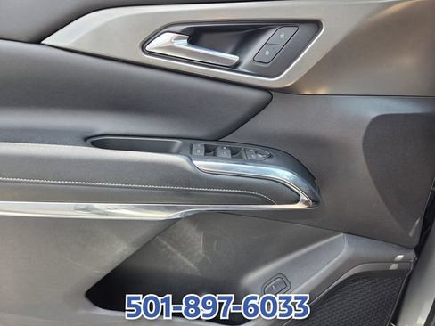 Used 2024 Chevrolet Traverse LT FWD image 25