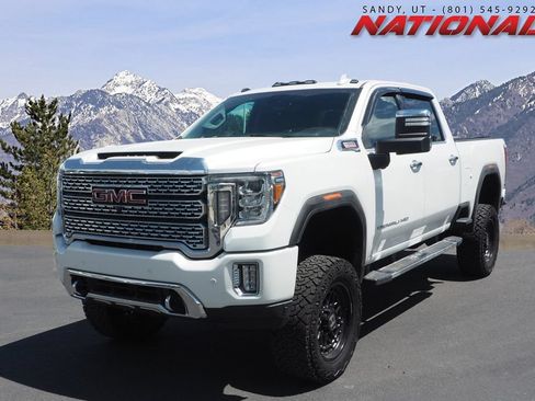 Used 2021 GMC Sierra 2500 Denali w/ Denali Ultimate Package AWD/4WD image 1