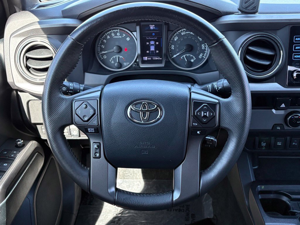 Used 2017 Toyota Tacoma TRD Off-Road RWD image 18