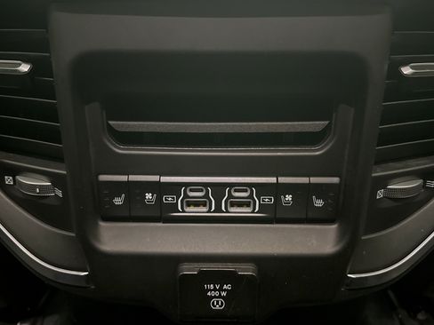 Used 2022 RAM 1500 Limited AWD/4WD image 21