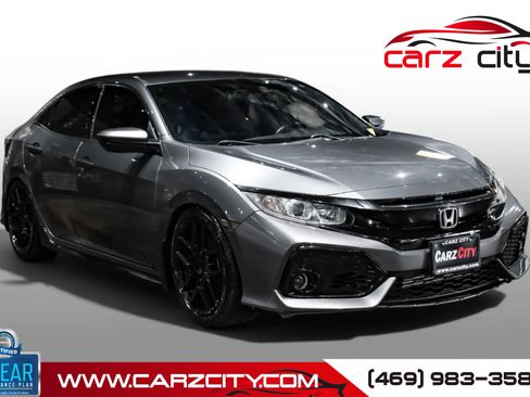 Used 2018 Honda Civic Sport image 1