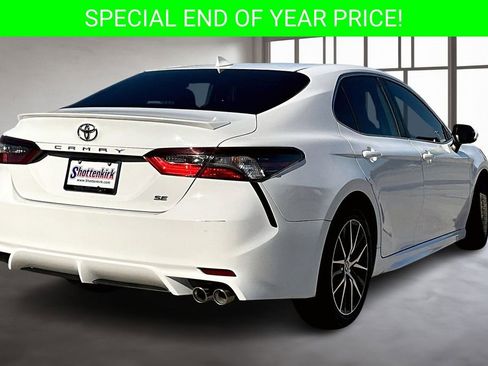 Used 2021 Toyota Camry SE image 6