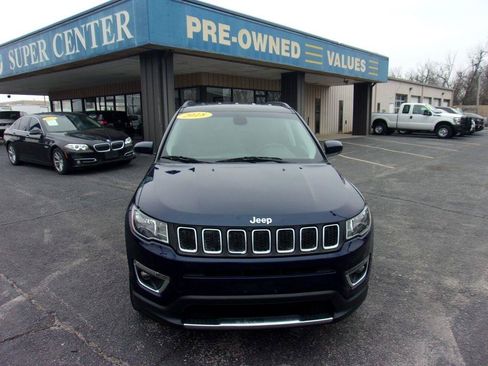 Used 2018 Jeep Compass Limited AWD/4WD image 2