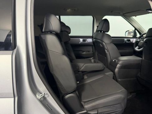 Used 2025 Hyundai Santa Fe SEL FWD image 25
