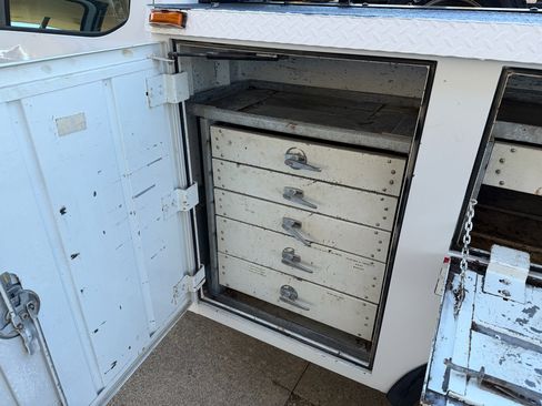 Used 2017 Ford F350 XL w/ Power Equipment Group image 46