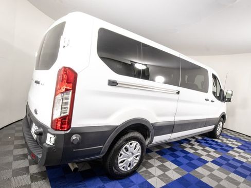 Used 2024 Ford Transit 350 XLT RWD image 4