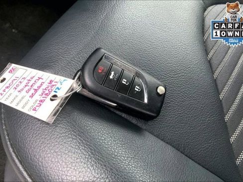 Used 2023 Toyota Camry SE image 11