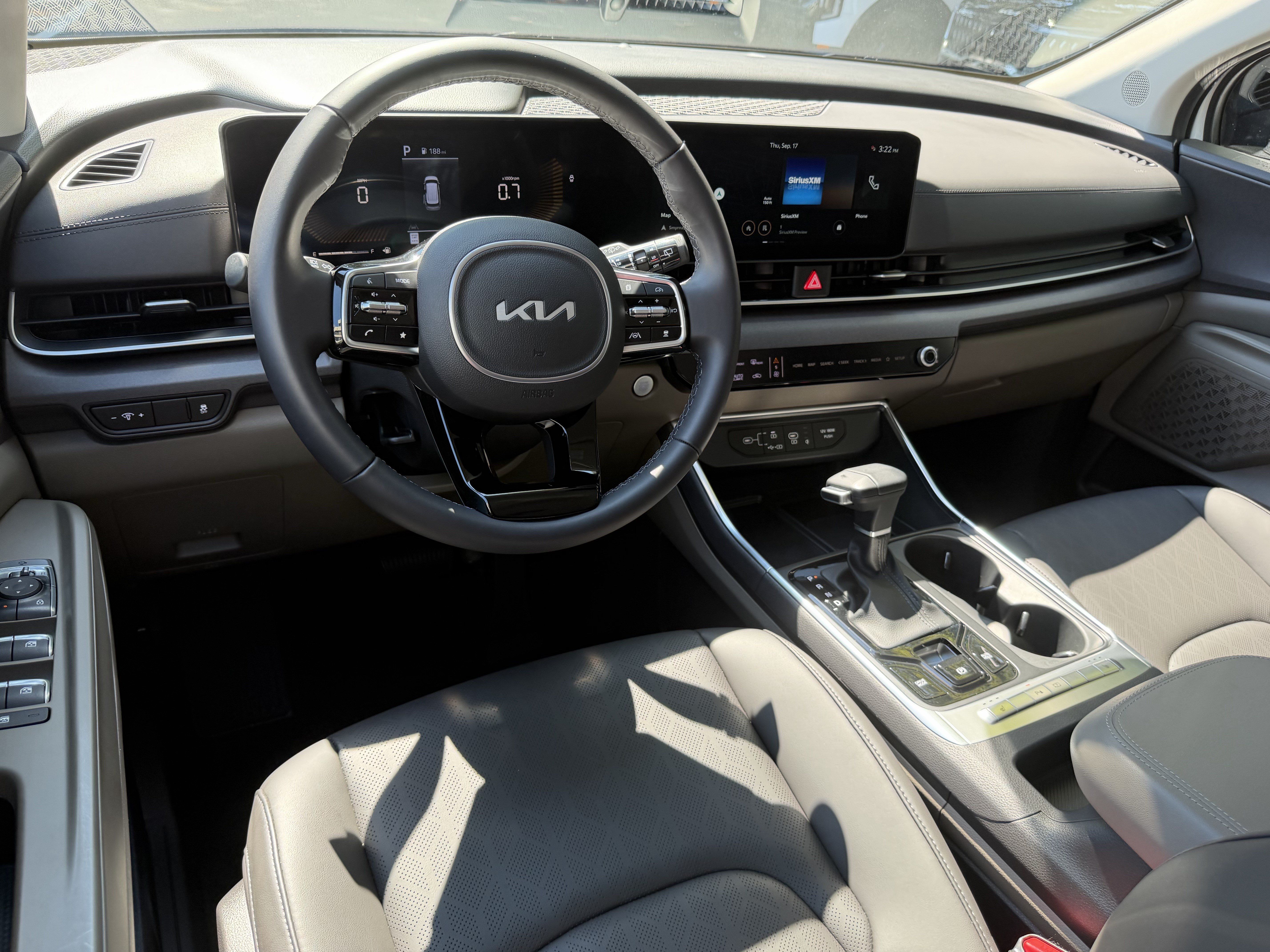 Certified 2026 Kia Carnival EX FWD image 20