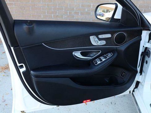 Used 2020 Mercedes-Benz C 300 4MATIC Sedan image 24
