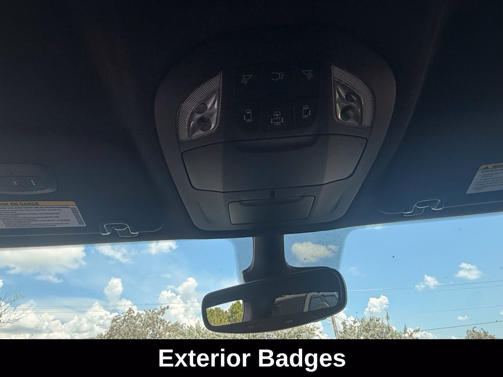 New 2027 Chrysler Pacifica Select FWD image 11