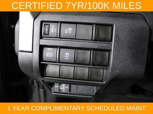 Used 2025 Toyota Tacoma TRD Sport AWD/4WD image 19