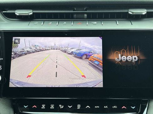 New 2026 Jeep Grand Cherokee Altitude AWD/4WD image 24