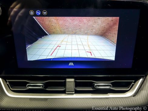 New 2026 Chevrolet Equinox LT FWD image 17