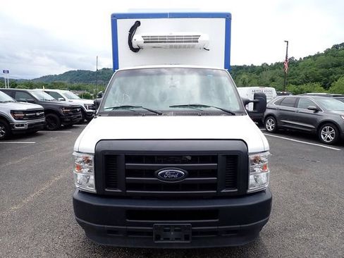 Used 2023 Ford E-350 and Econoline 350 Super Duty RWD image 10