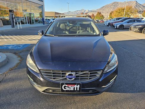 Used 2016 Volvo V60 T5 Premier image 11