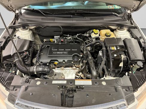 Used 2013 Chevrolet Cruze LTZ w/ Enhanced Safety Package FWD image 27