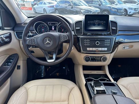 Used 2018 Mercedes-Benz GLE 350 w/ Premium 1 Package image 23