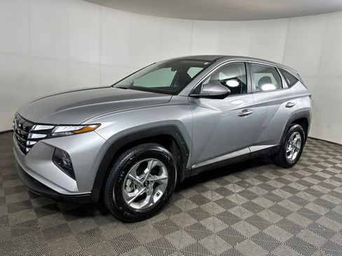 Certified 2024 Hyundai Tucson SE image 7