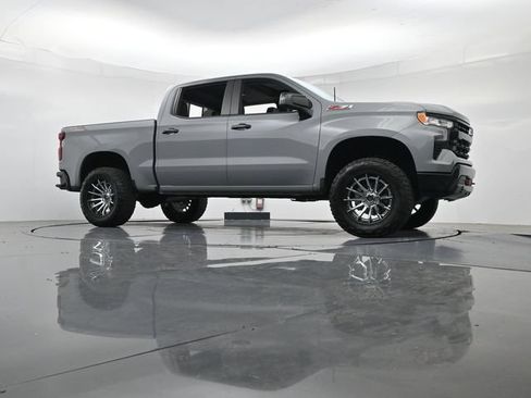 Used 2024 Chevrolet Silverado 1500 LT Trail Boss w/ Convenience Package II AWD/4WD image 35