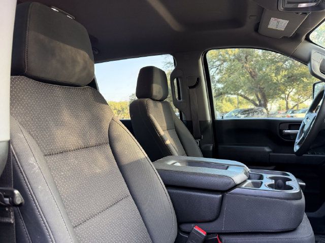 Used 2022 Chevrolet Silverado 2500 Custom w/ Custom Value Package AWD/4WD image 16