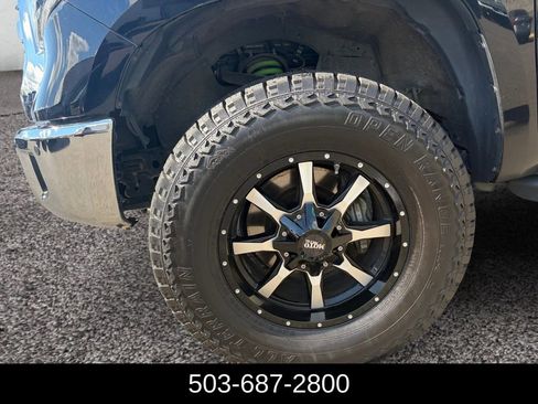 Used 2020 Toyota Tundra Limited w/ Limited Premium Package image 9