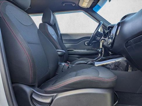 Used 2016 Kia Soul + w/ Soulful Package image 16