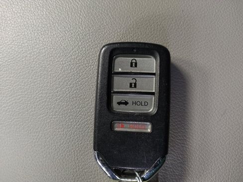 Used 2019 Honda Accord LX image 32