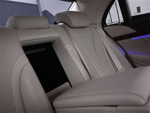Used 2017 Mercedes-Benz S 550 4MATIC Sedan image 20