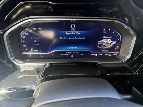 Used 2025 Chevrolet Silverado 2500 ZR2 w/ Technology Package image 19